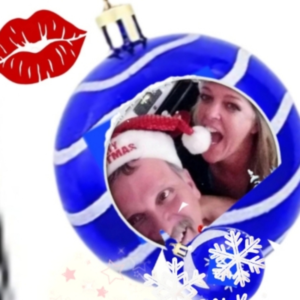 .HAPPY Holidays
